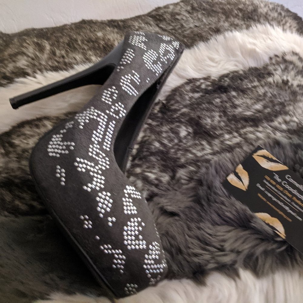 Anne Michelle -Size 7.5 - Gray Heels